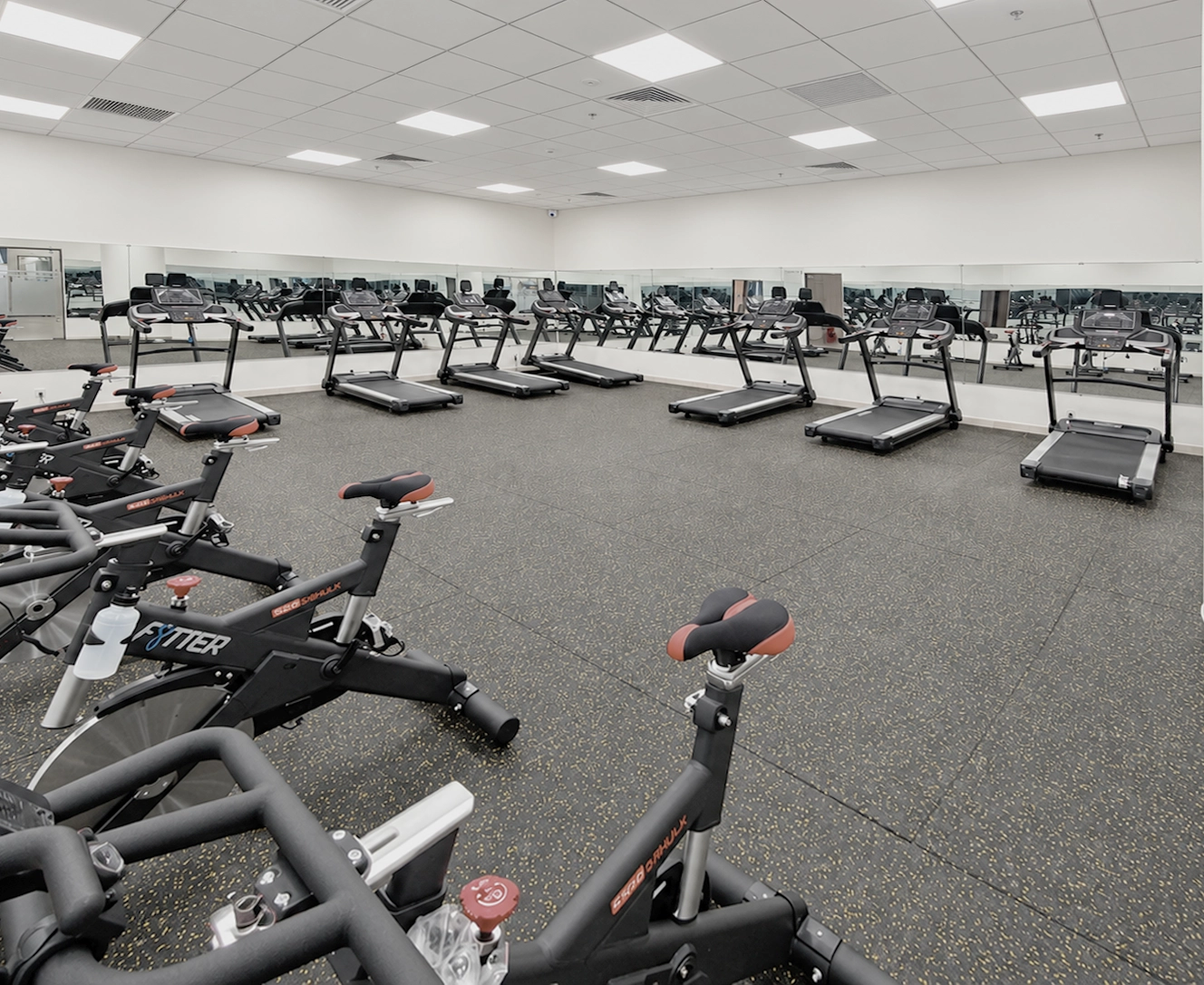Không gian phòng Gym Cao Ốc Tân Thuận - ảnh 2